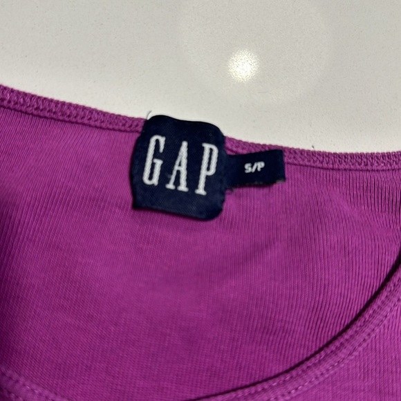 Vintage Gap Long Sleeve - Picture 2 of 2